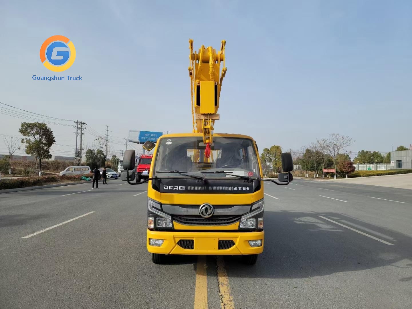 Dongfeng Double Row 20 Meter Folding Arm Aerial Work Platform