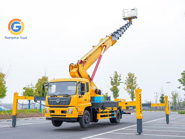 Dongfeng 4X2 60 Meter Aerial Work Platform