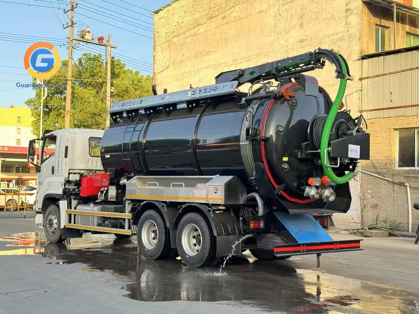 Isuzu 6X4 17 Square Cleaning And Suction Truck