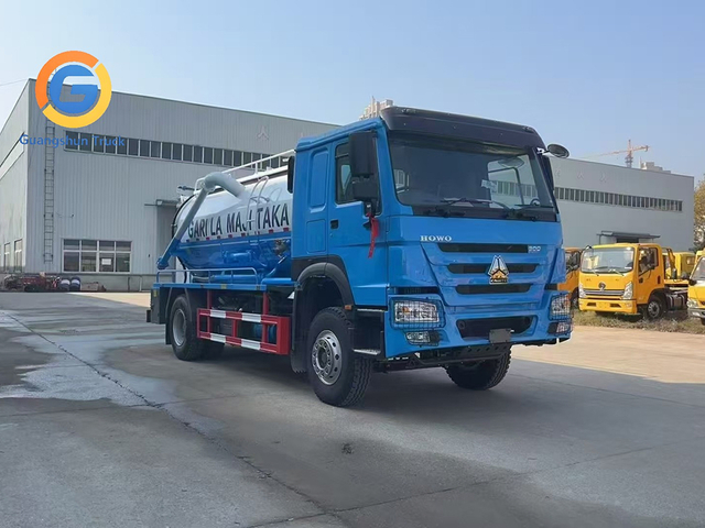 HOWO Heavy-duty Truck Cleaning And Suction Truck