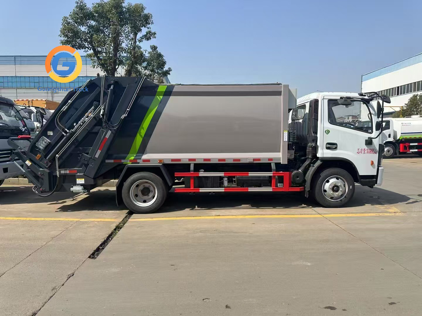 Garbage Truck
