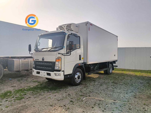 HOWO 4X2 Refrigerated Truck