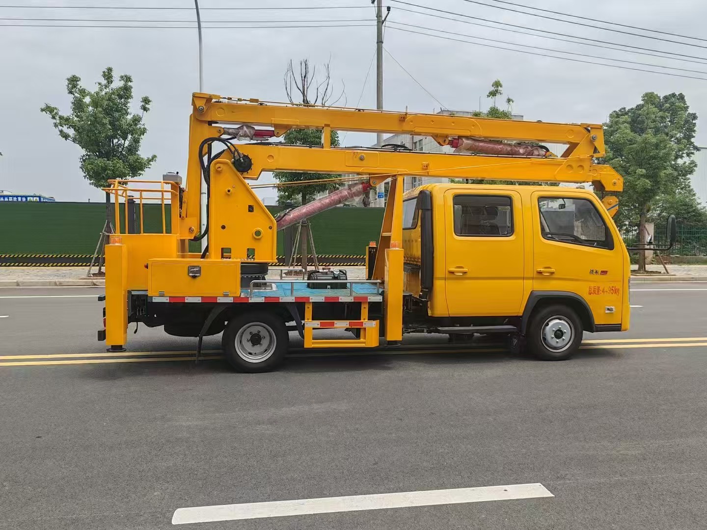 Foton 4X2 Double Row 14 Meter Folding Arm Aerial Work Platform