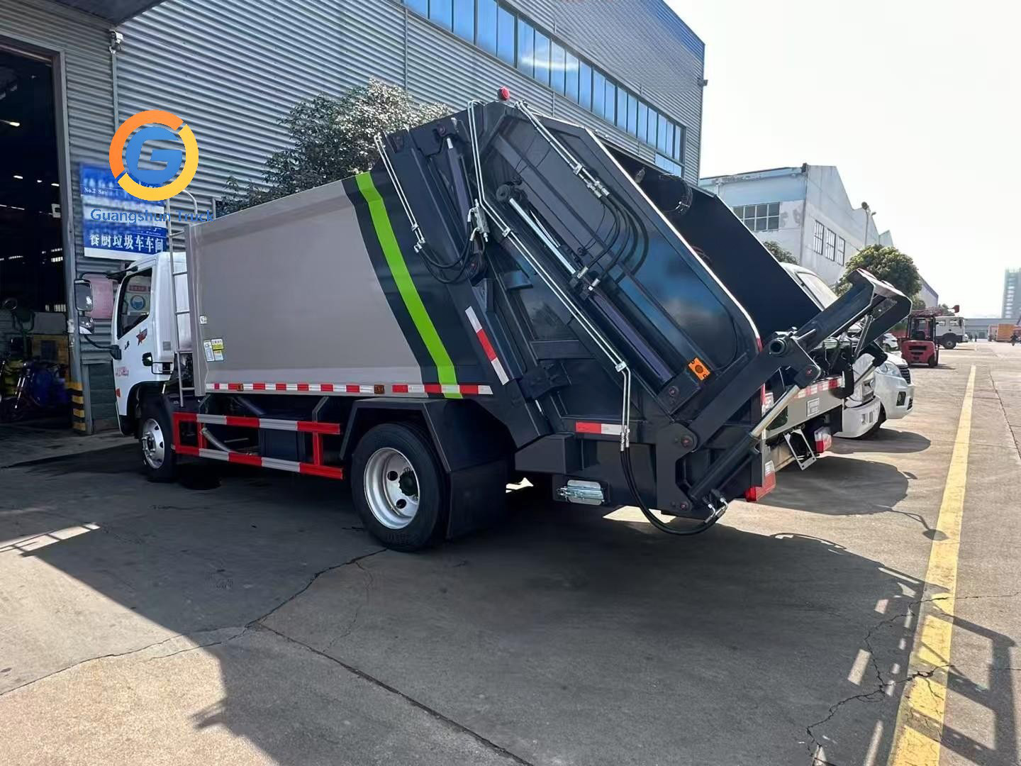 Garbage Truck