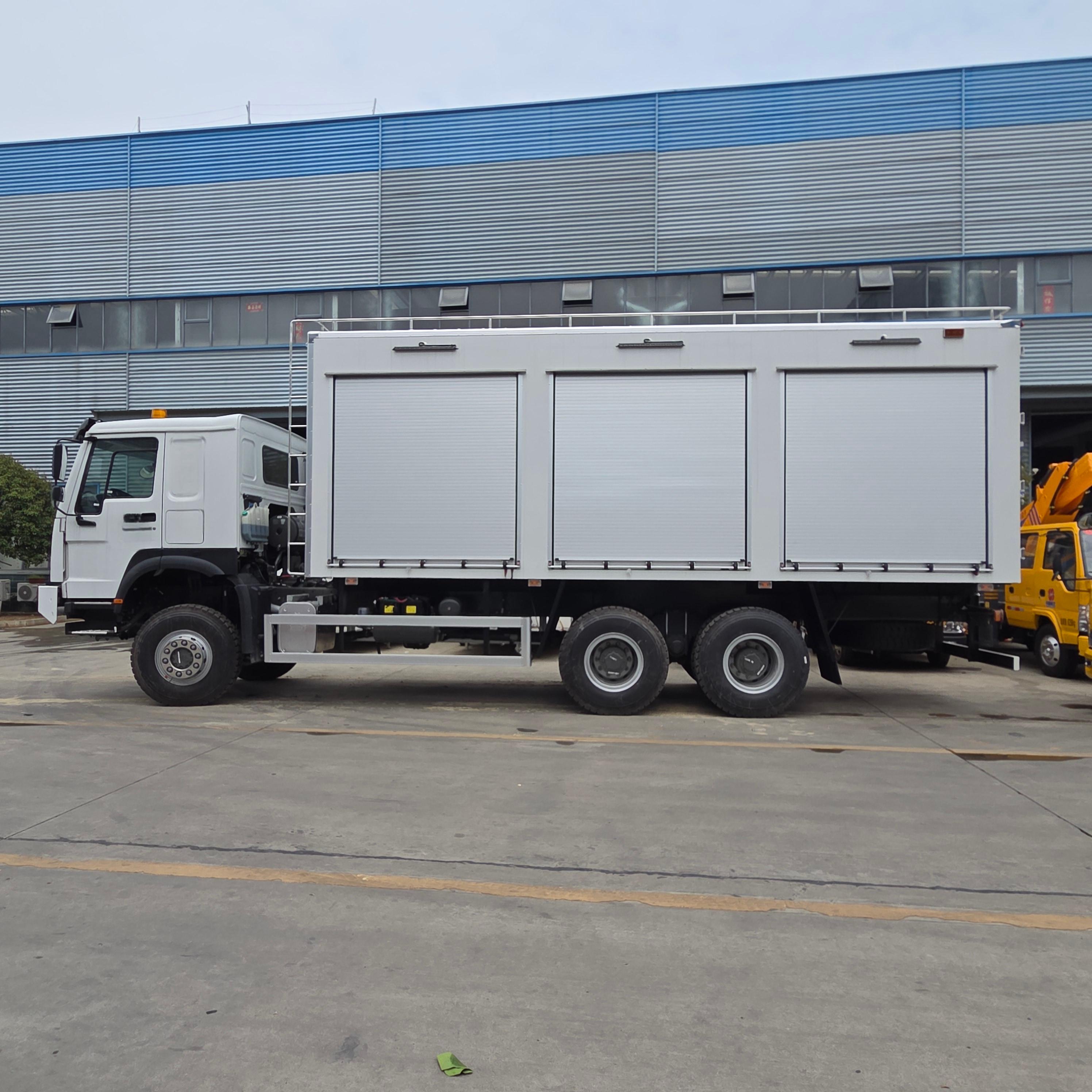 HOWO 6X6 Maintenance Tool Lube Truck