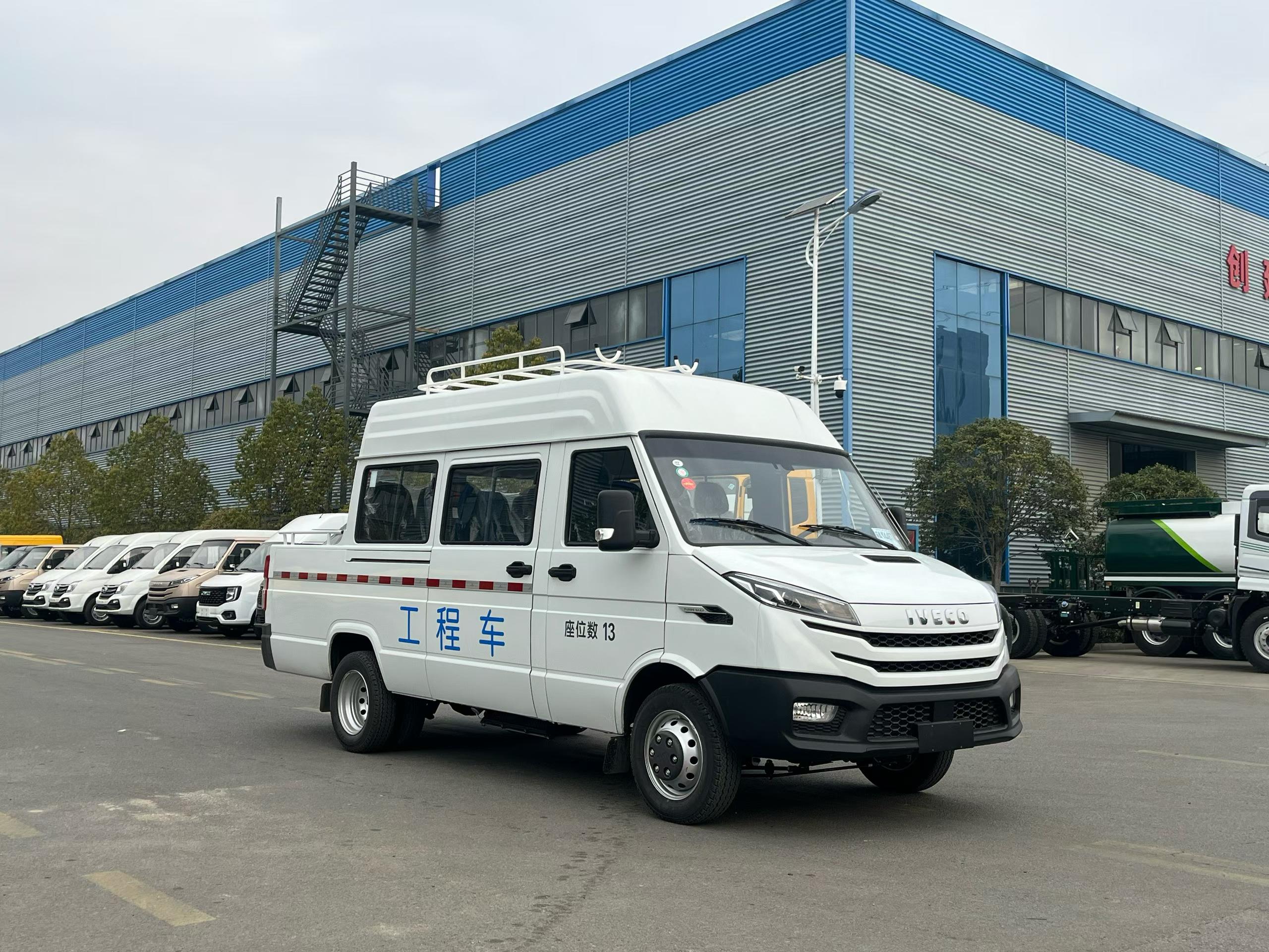IVECO 13 Seats Engineering Vehicle