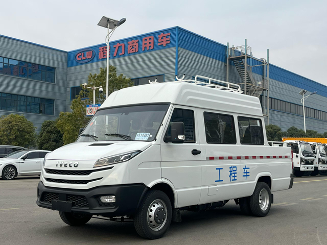 IVECO 13 Seats Engineering Vehicle